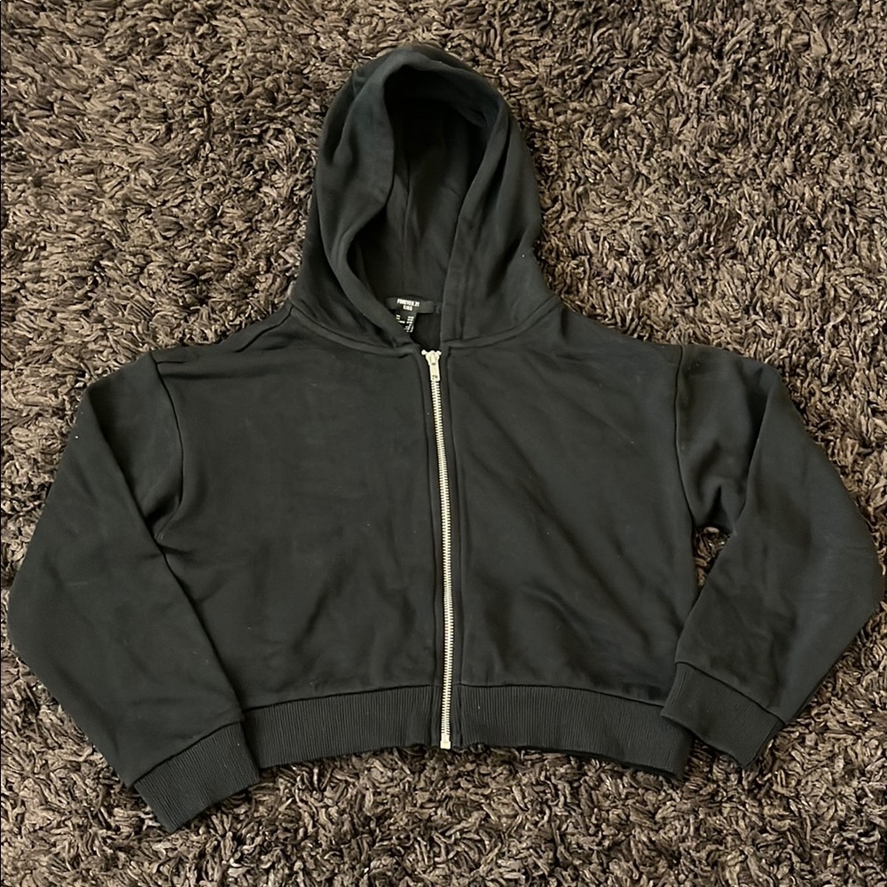 Forever 21 Cropped Black Hoodie Sweatshirt with Zipper